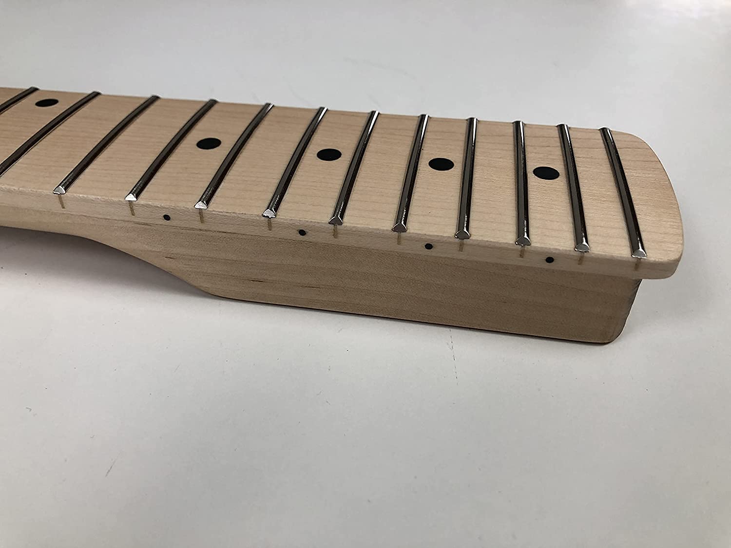New Guitar Neck 22 frets 25.5inch Maple Fingerboard Locking nut